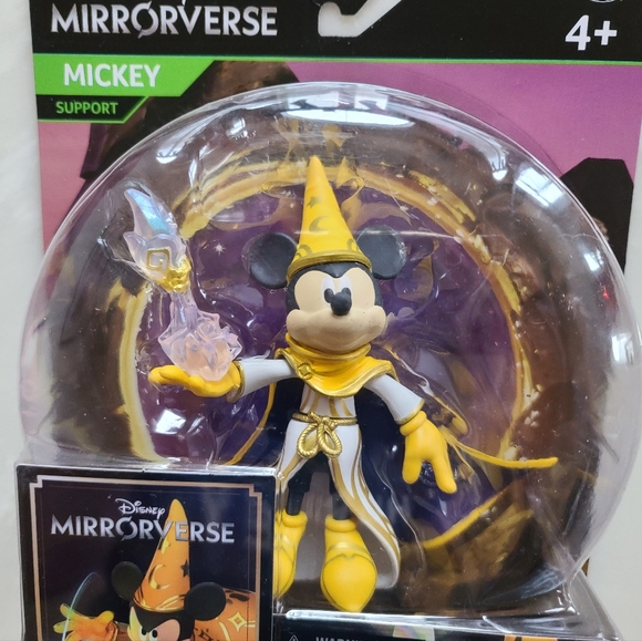 McFarlane Toys Disney Mirrorverse Mickey Mouse Action Figure - Picture 2 of 4